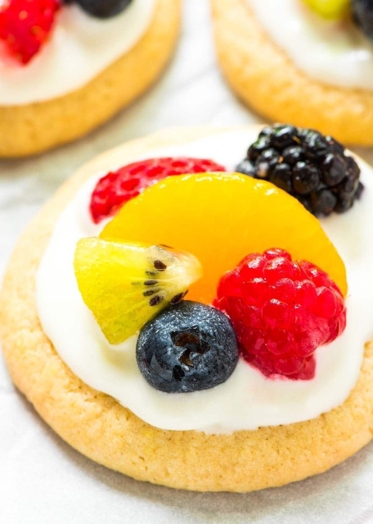 Cream Cheese Fruit Pizza : A Refreshing Twist on Classic Desserts